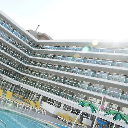 Ohtels Dorada فندق 3*