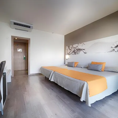 Ohtels Dorada فندق