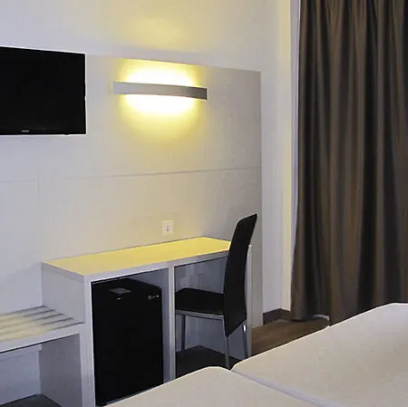 Ohtels Dorada فندق